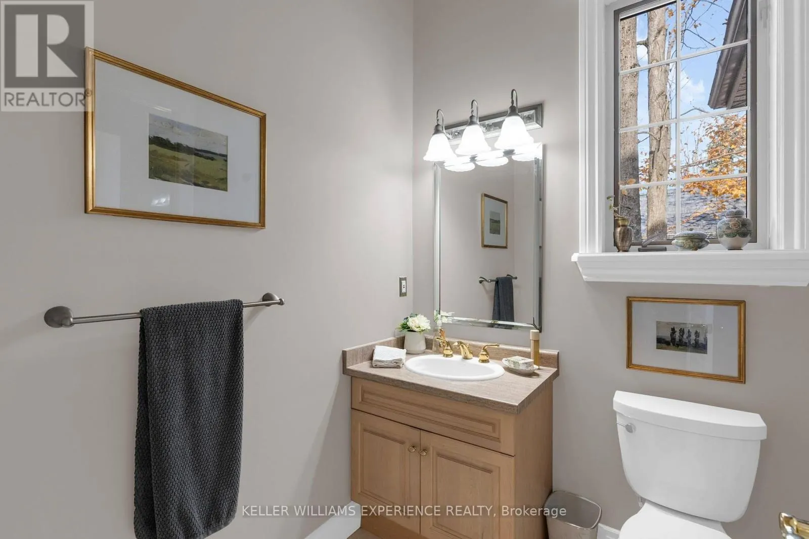 17 FAIRWAY COURT