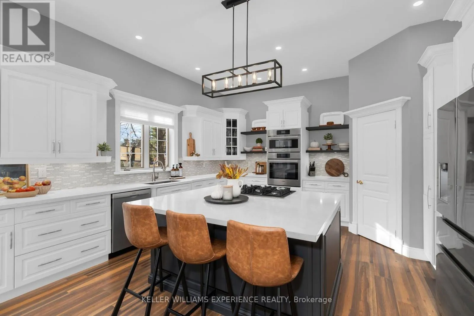 17 FAIRWAY COURT