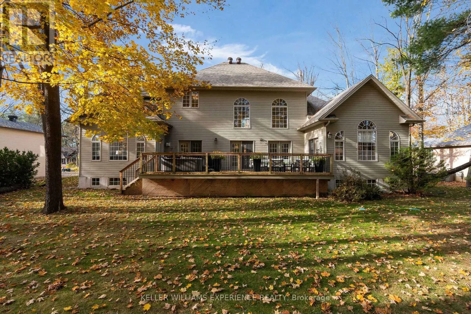 17 FAIRWAY COURT