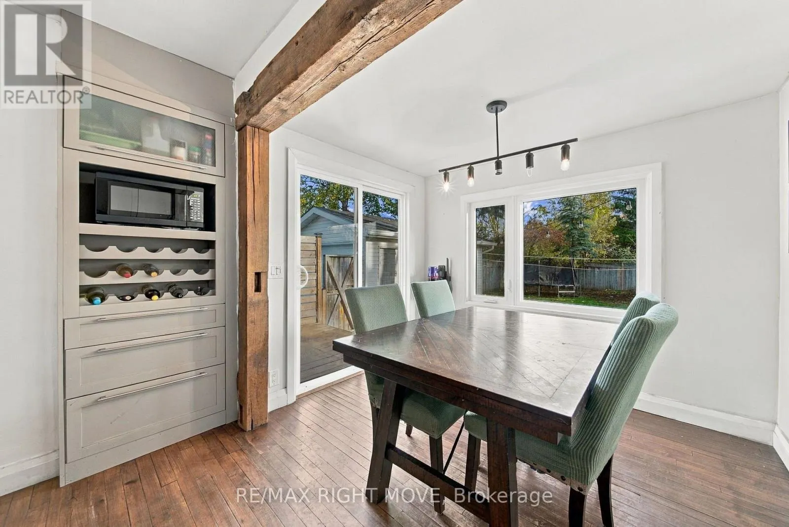 94 WESTMOUNT DRIVE N