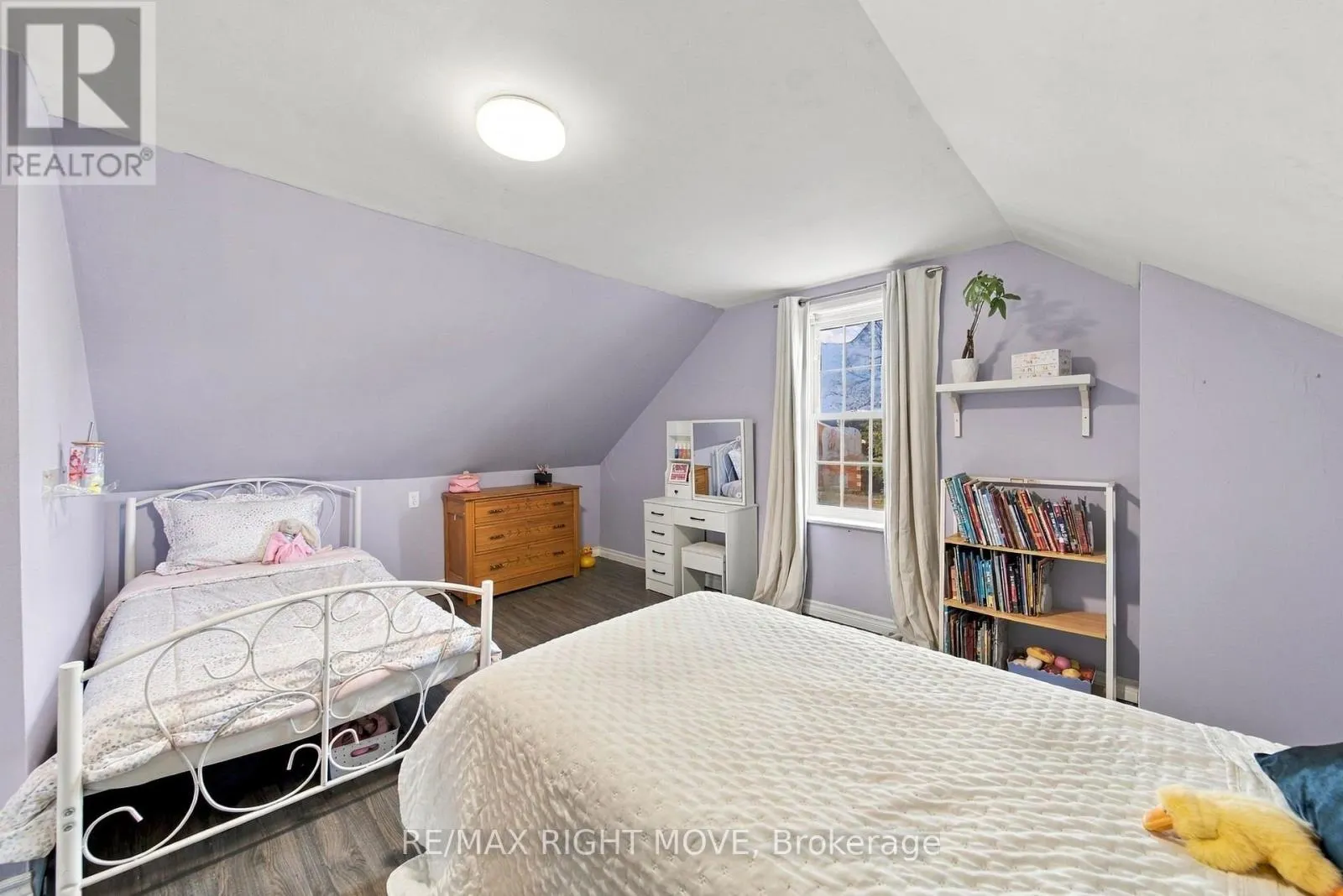 94 WESTMOUNT DRIVE N