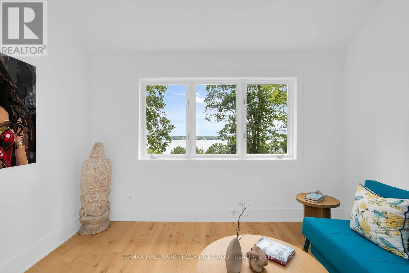 11 CRESTWOOD DRIVE