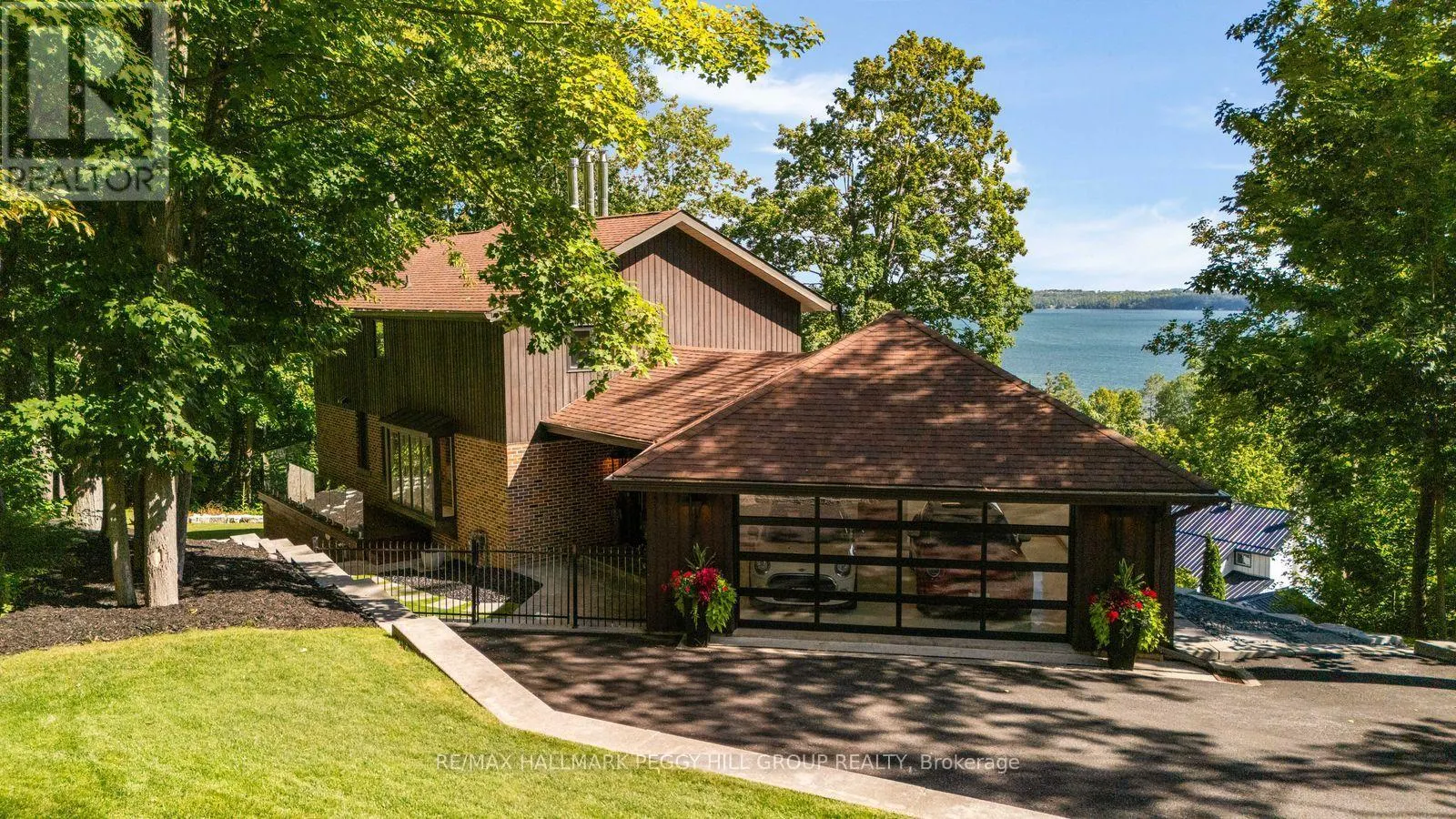 11 CRESTWOOD DRIVE