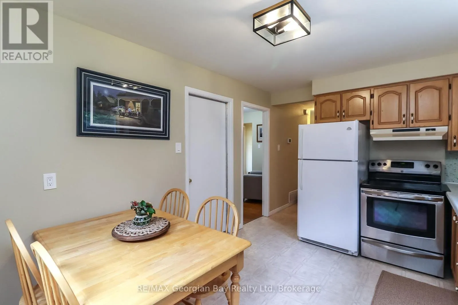 718 BIRCHWOOD DRIVE
