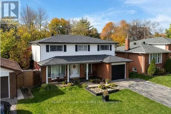718 BIRCHWOOD DRIVE