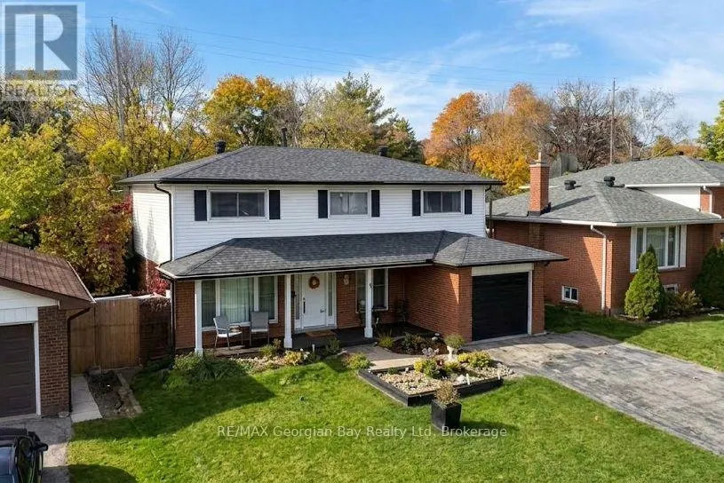 718 BIRCHWOOD DRIVE