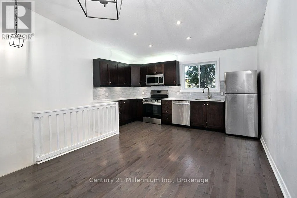 327 - 5 DAWSON DRIVE #327