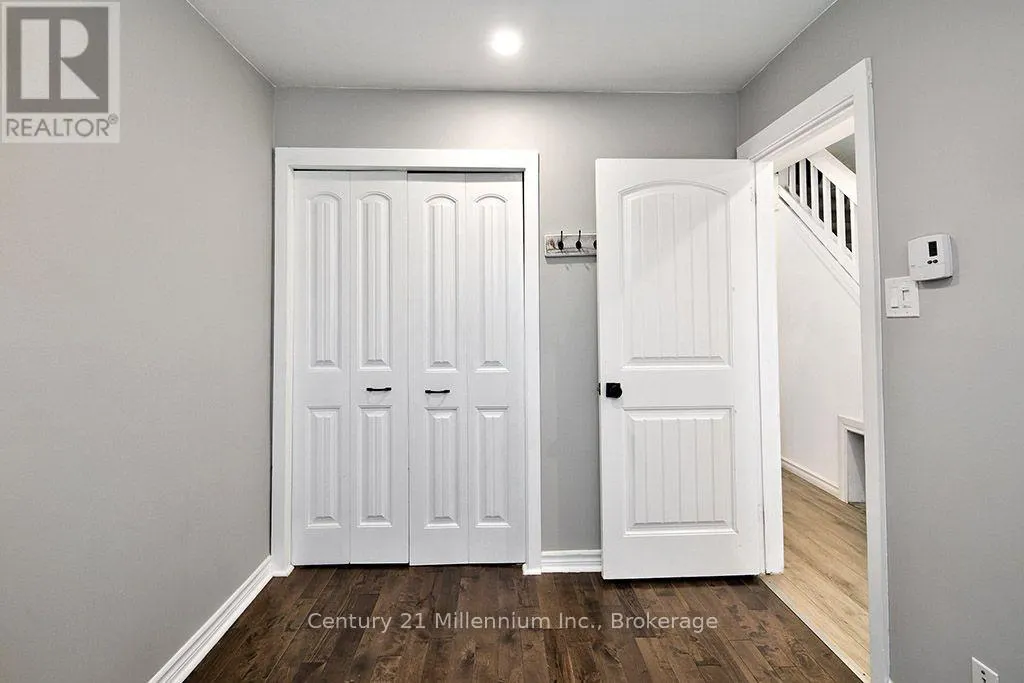 327 - 5 DAWSON DRIVE #327