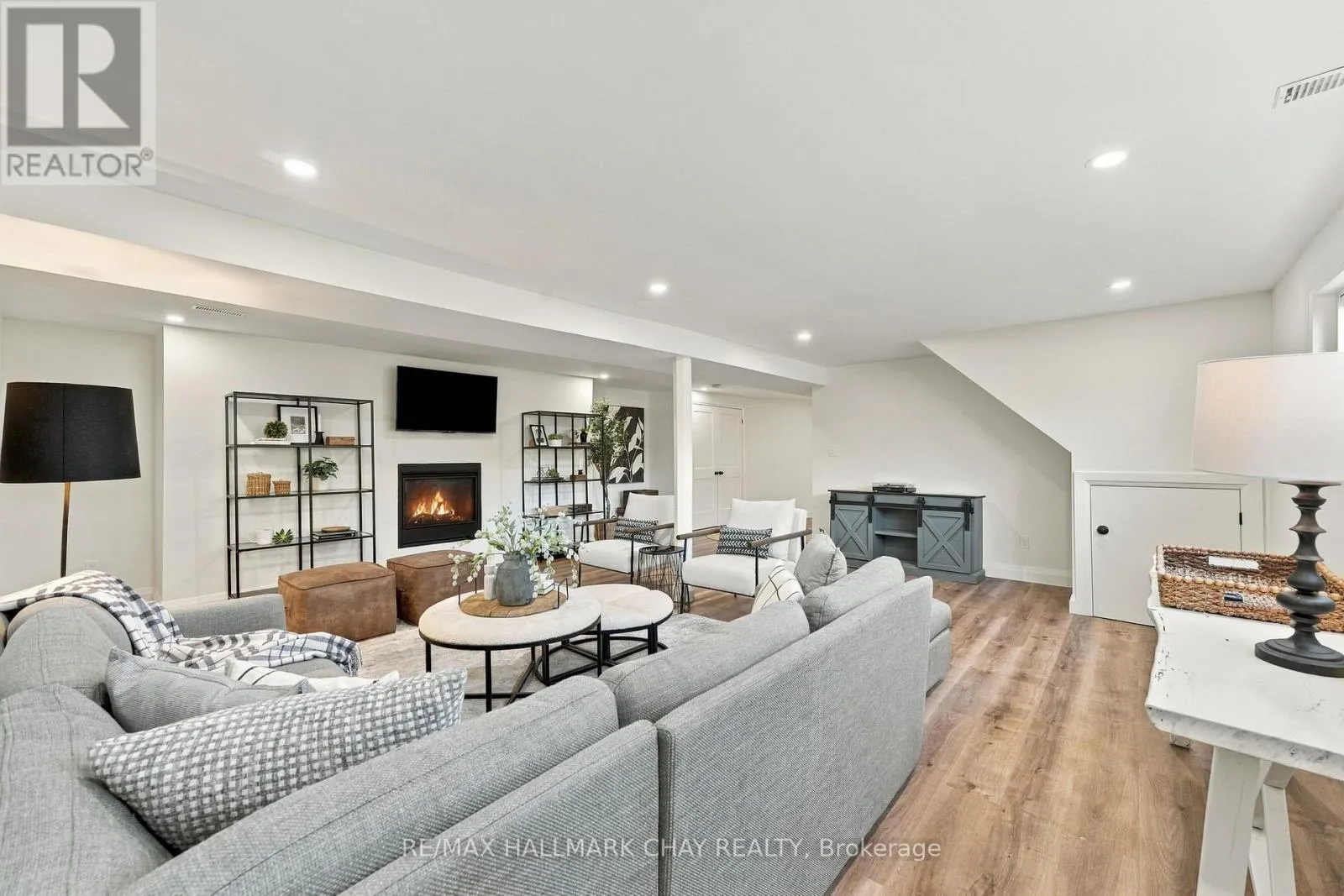 13 GOWAN ROAD