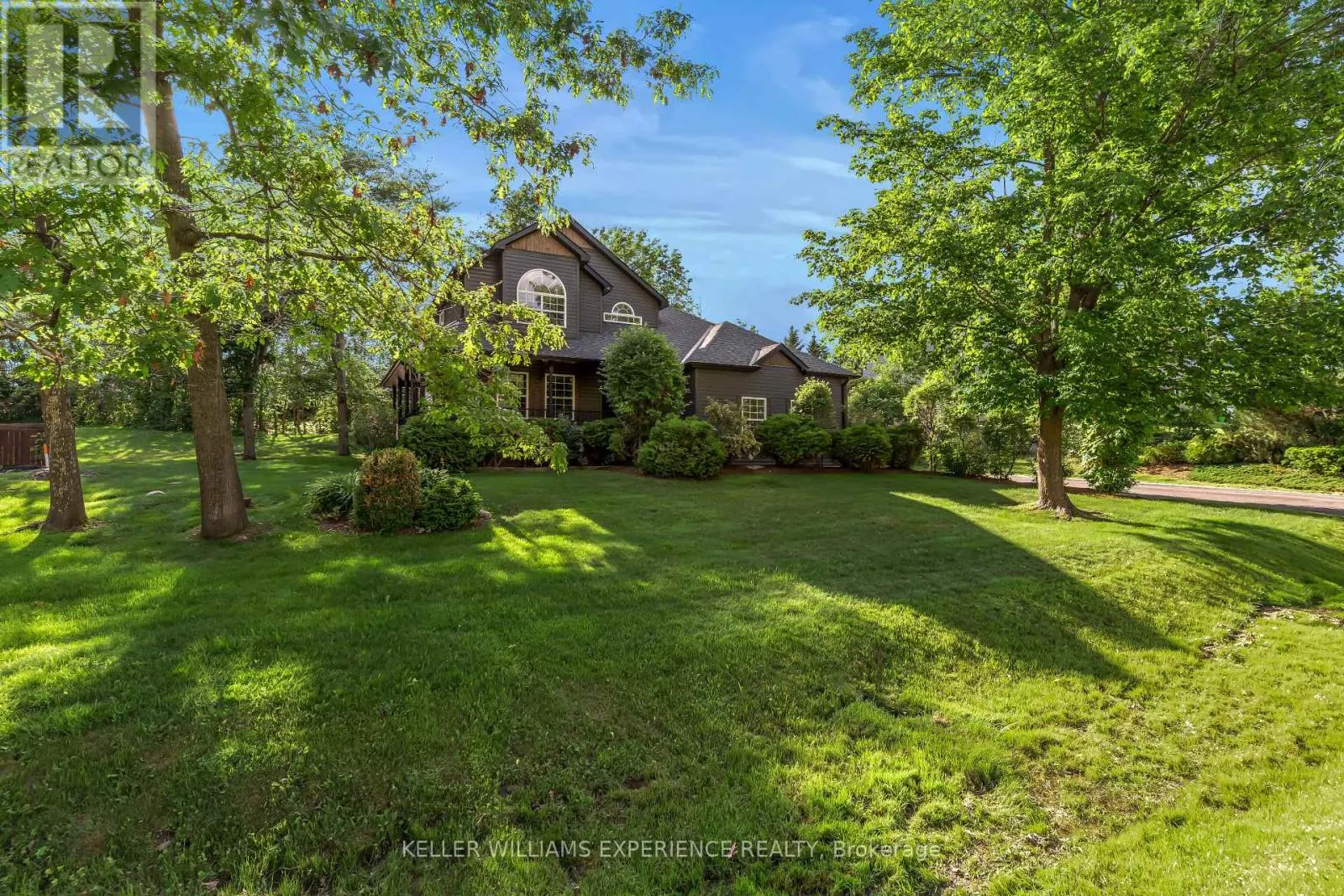 4254 FOREST WOOD DRIVE