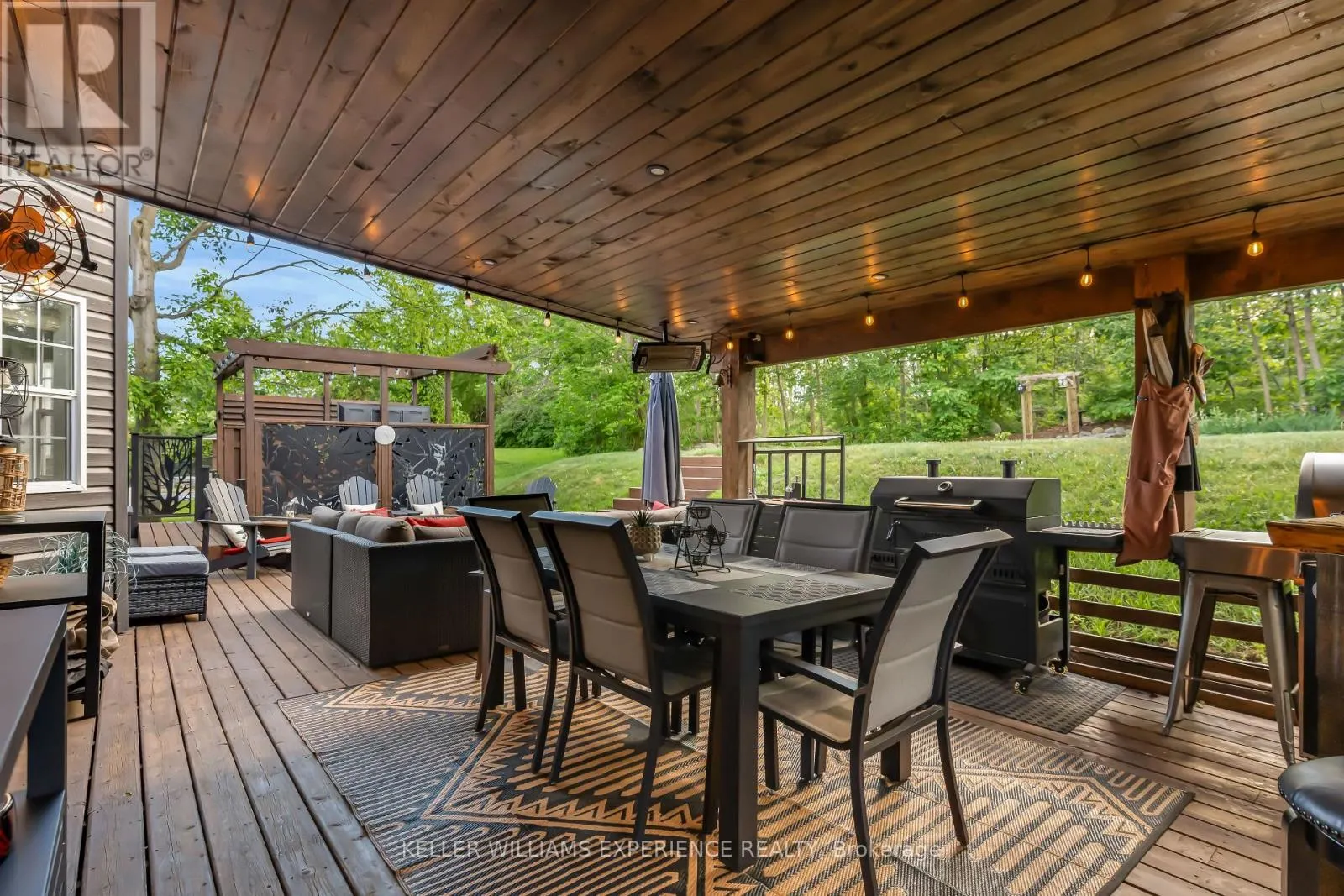 4254 FOREST WOOD DRIVE