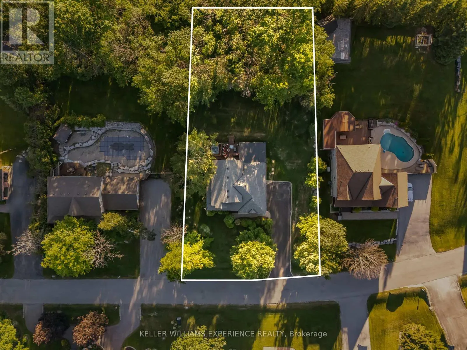 4254 FOREST WOOD DRIVE