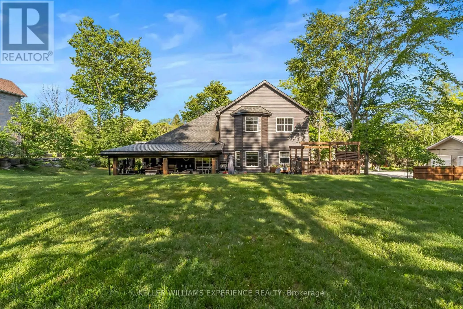 4254 FOREST WOOD DRIVE