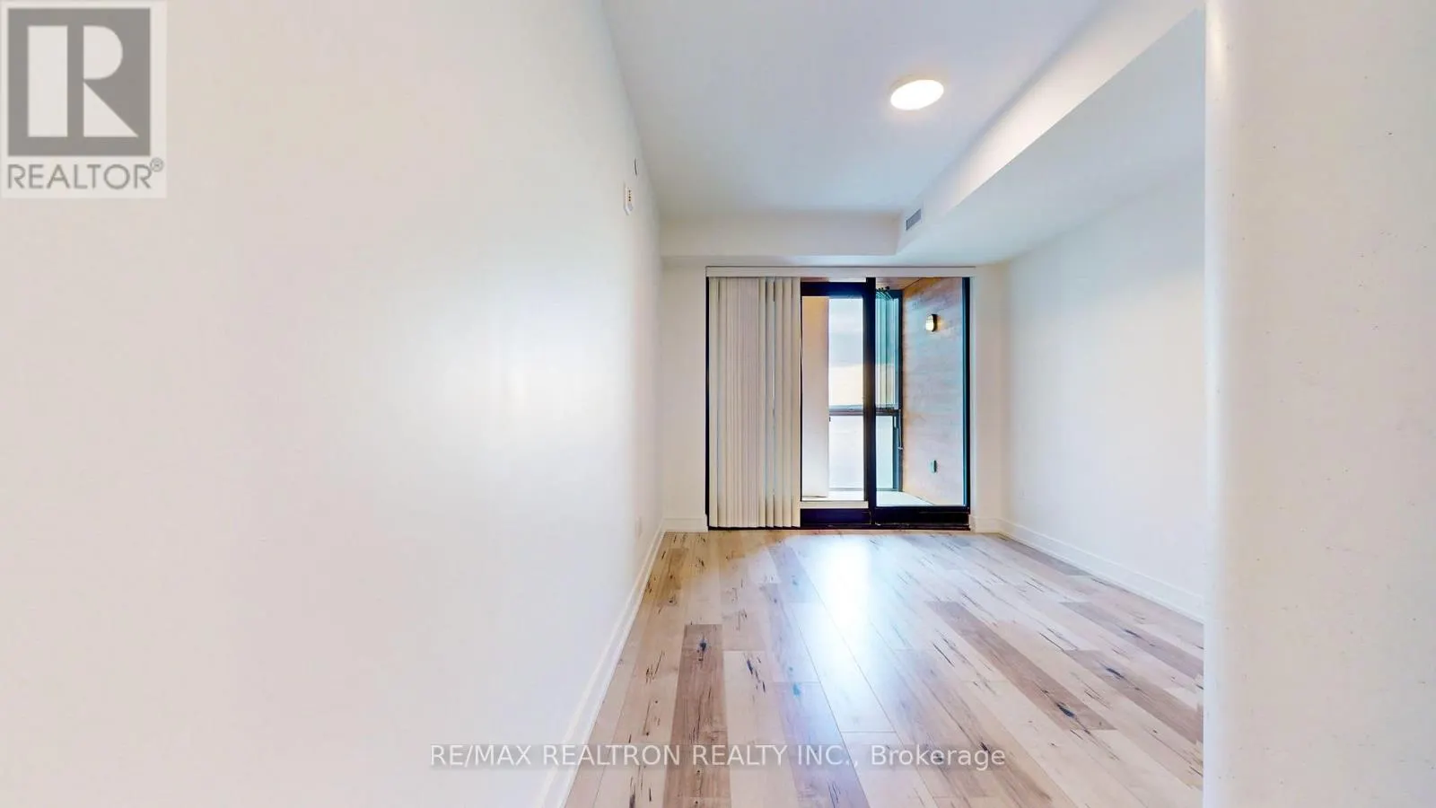 813 - 185 DUNLOP STREET E