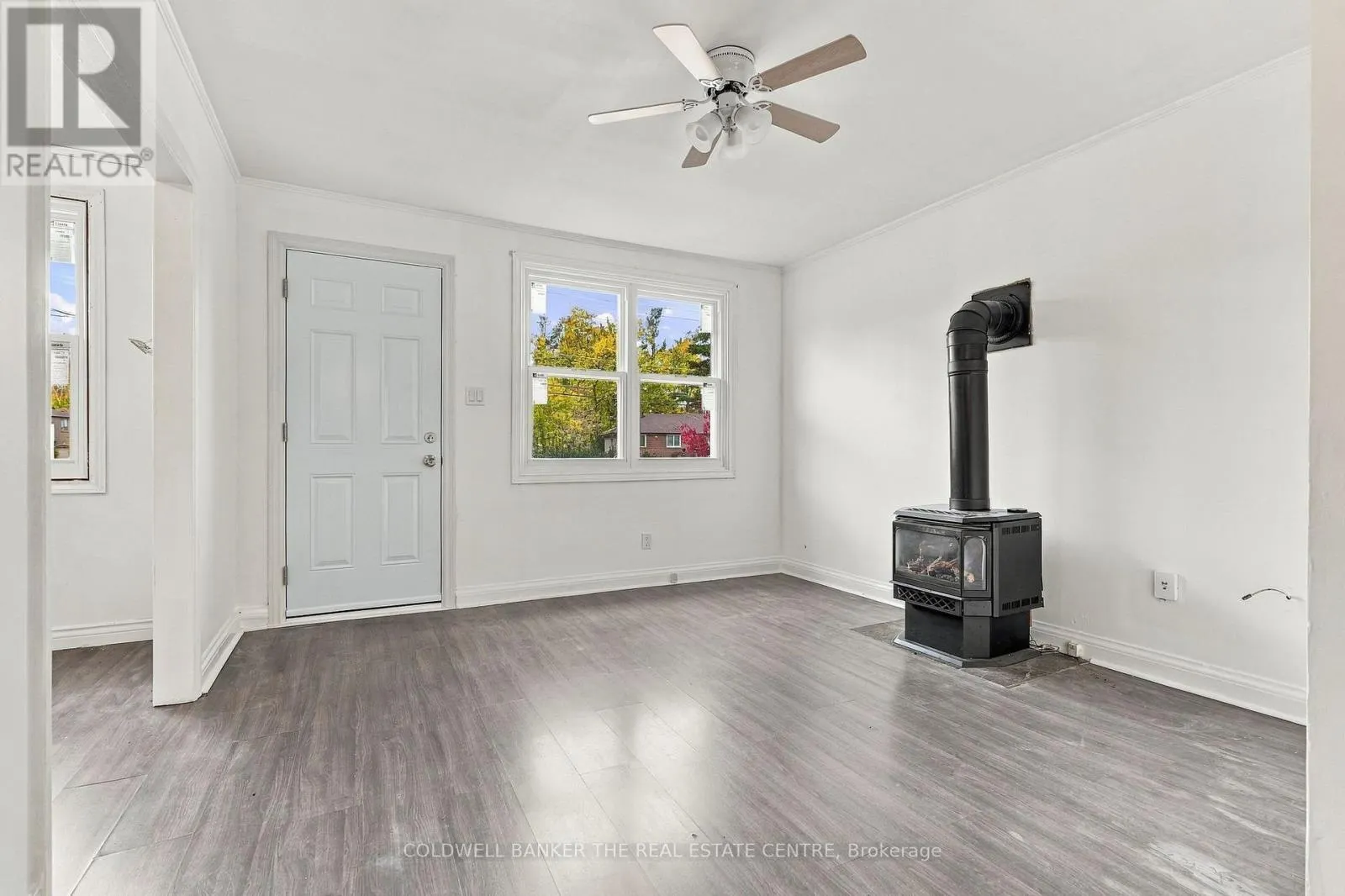 202 FERNDALE DRIVE N