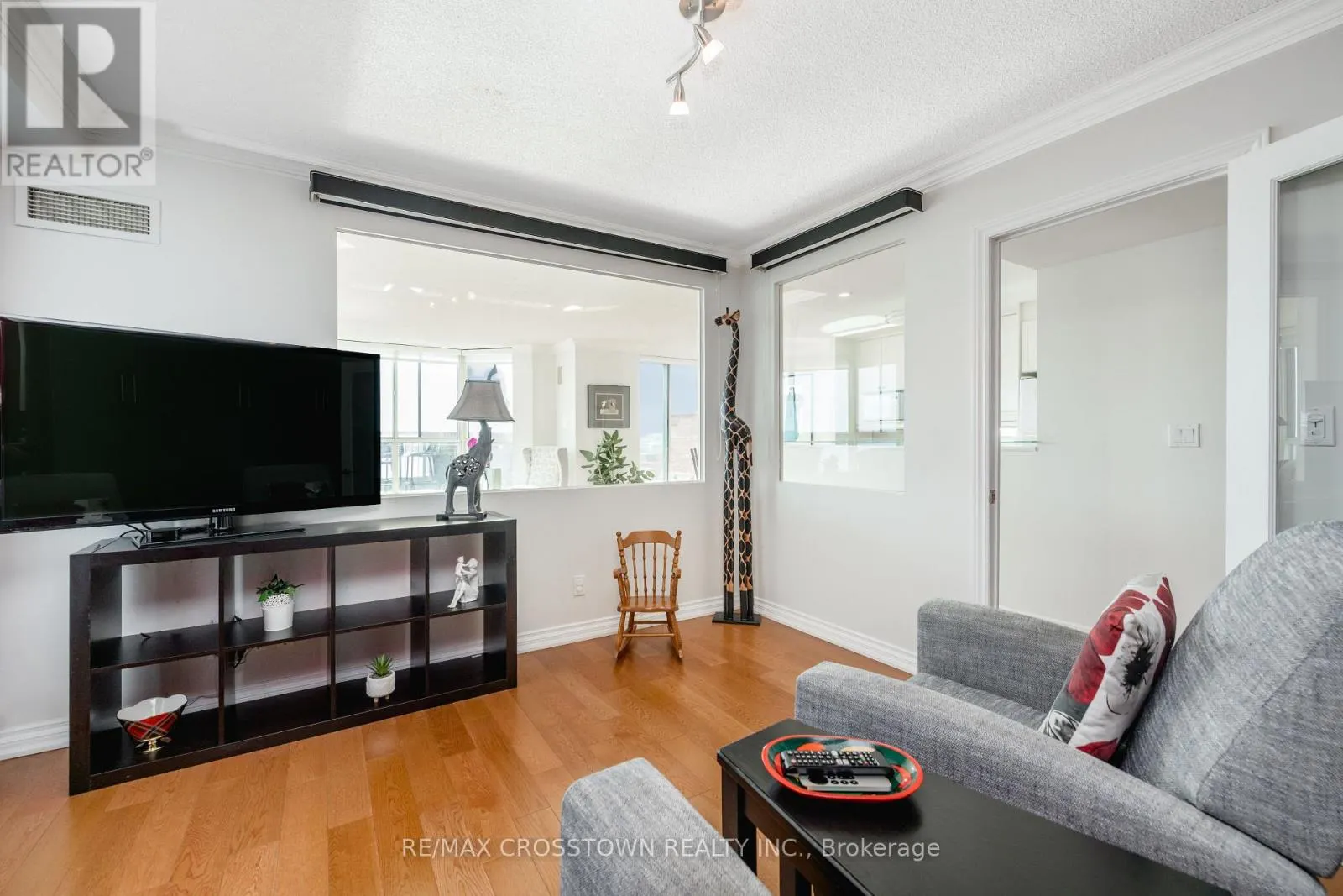 1506 - 140 DUNLOP STREET E