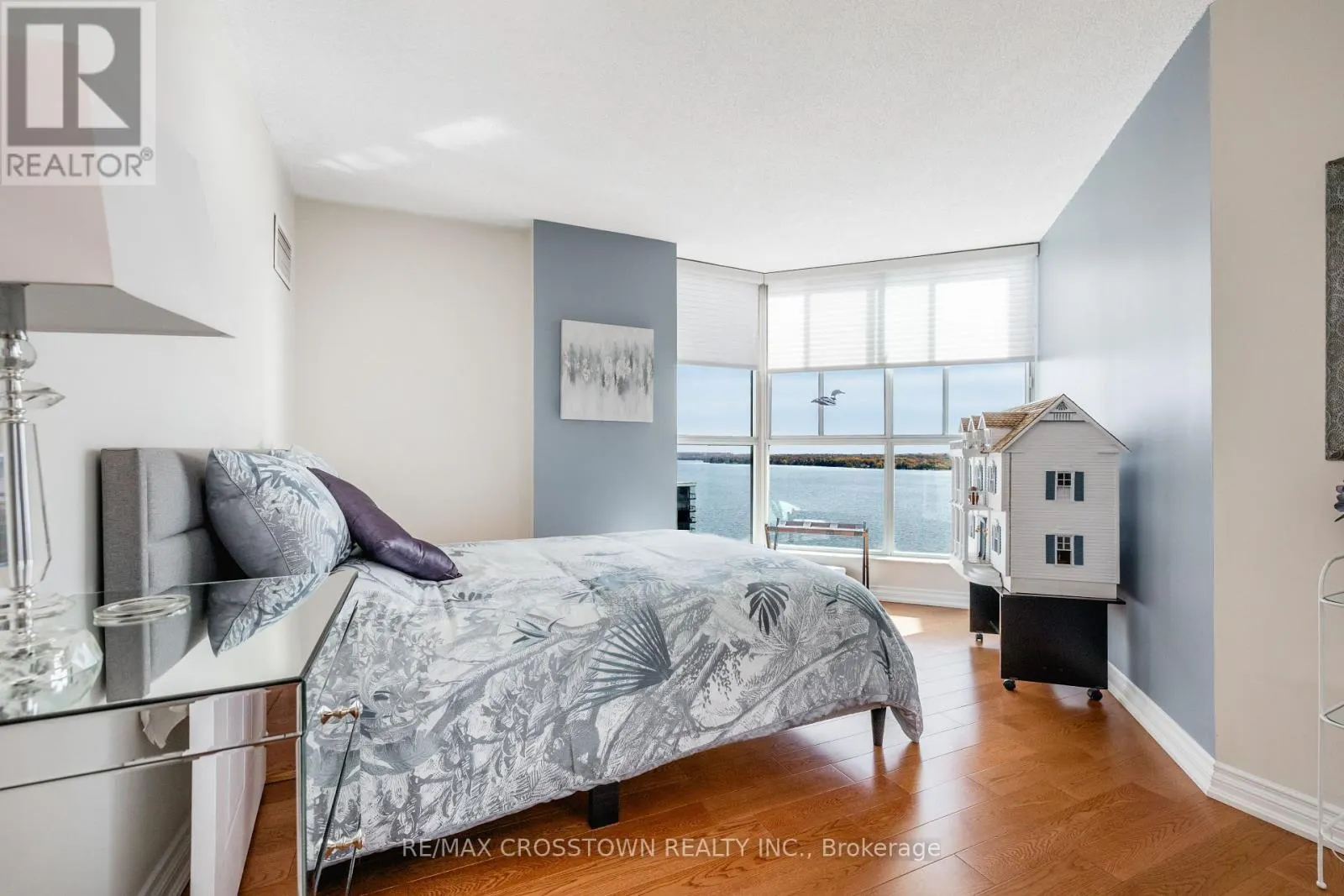 1506 - 140 DUNLOP STREET E
