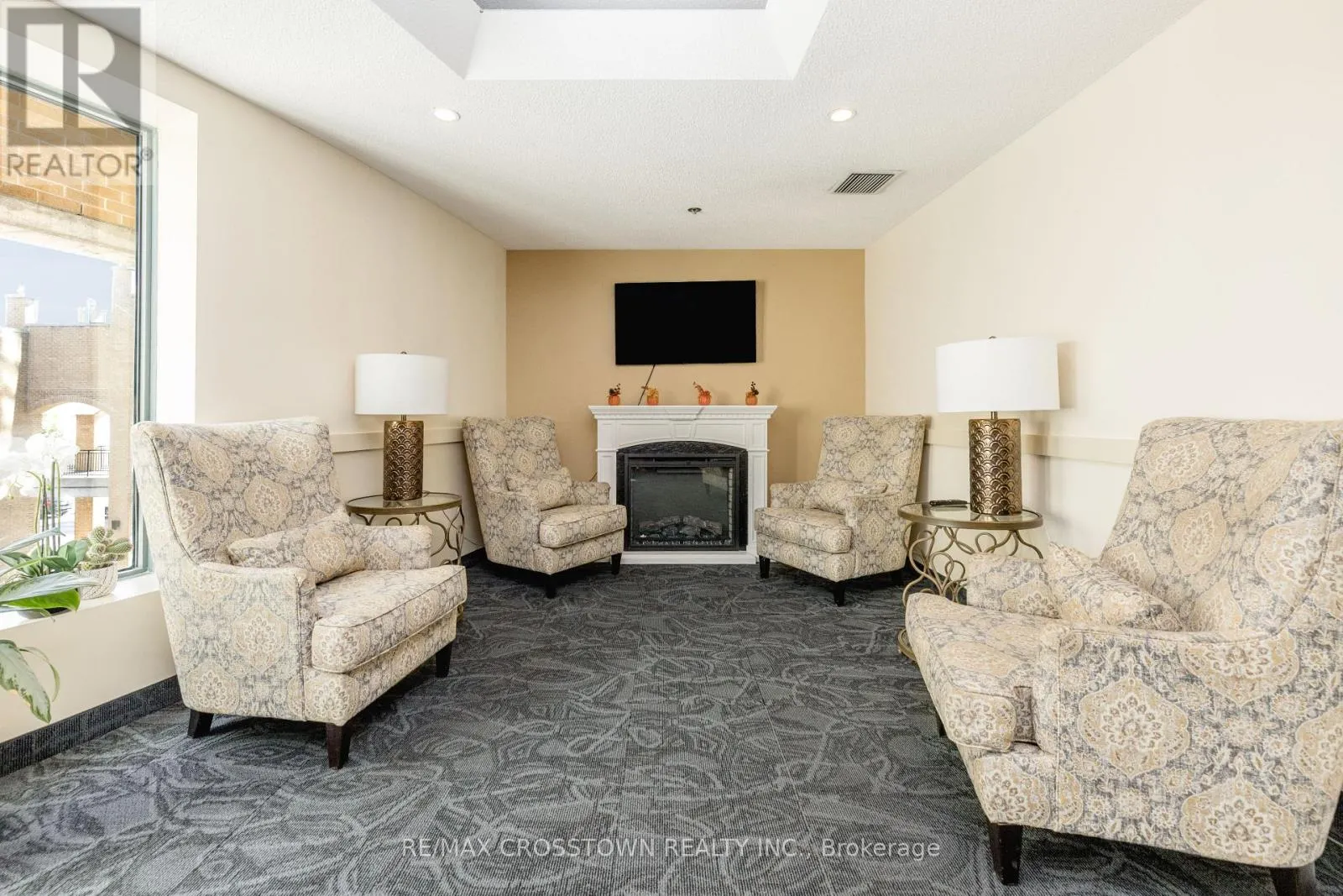 1506 - 140 DUNLOP STREET E