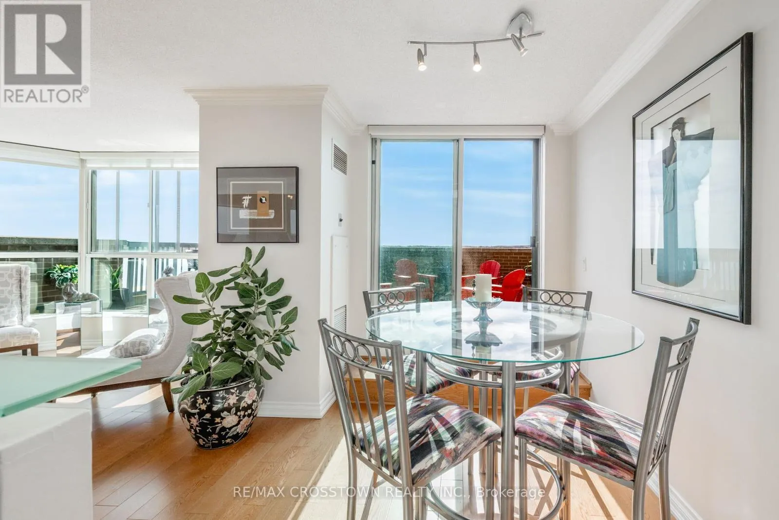 1506 - 140 DUNLOP STREET E