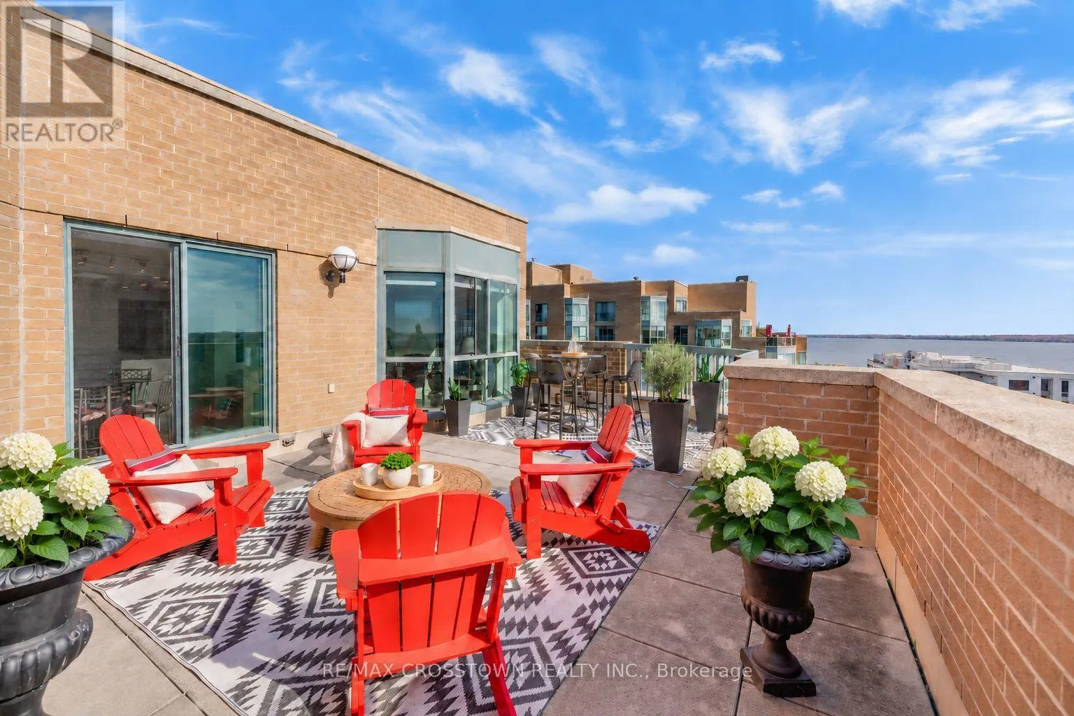 1506 - 140 DUNLOP STREET E