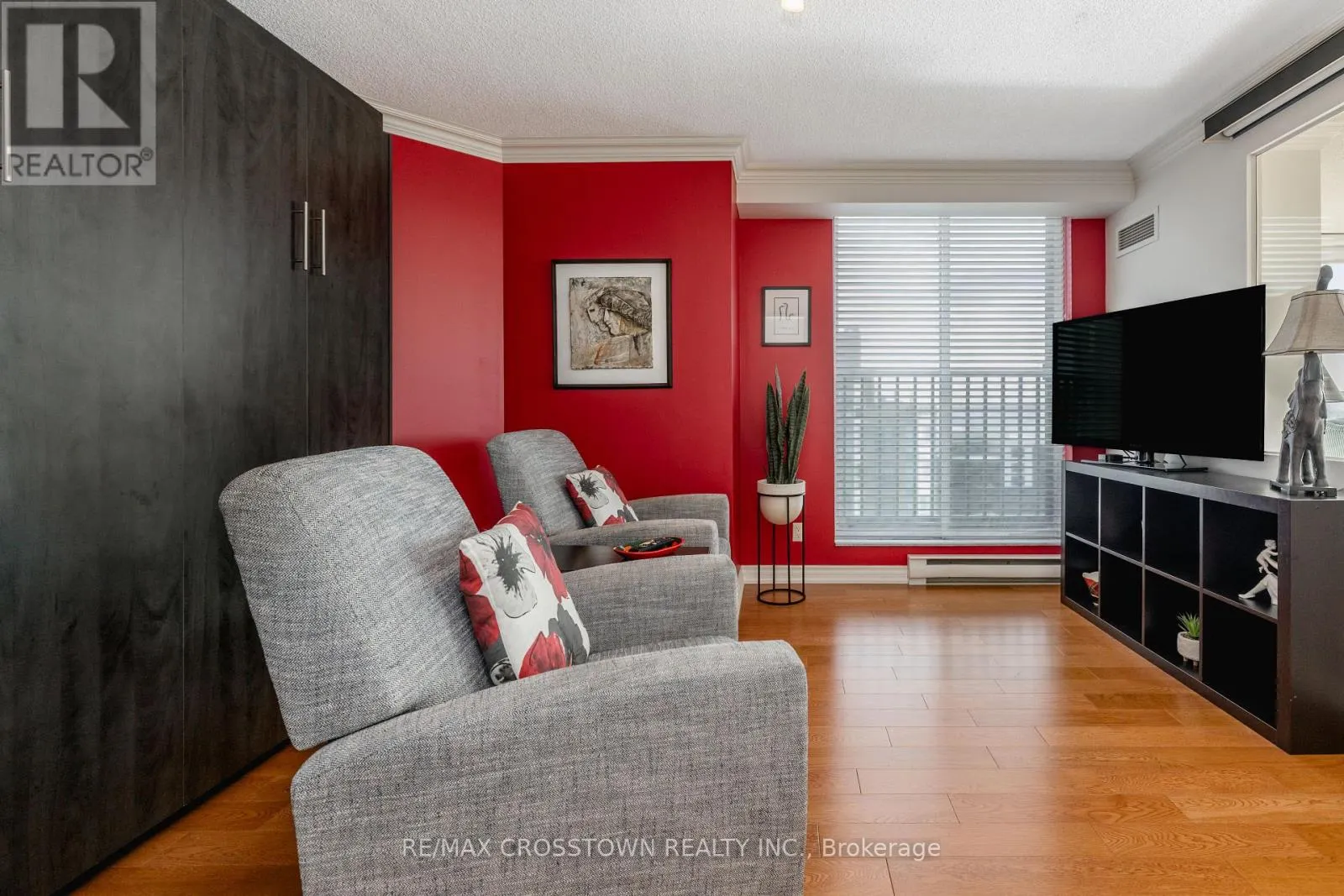 1506 - 140 DUNLOP STREET E