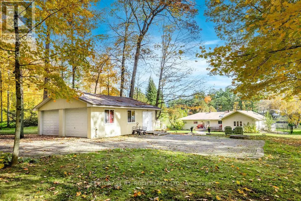1909 MCLEOD DRIVE