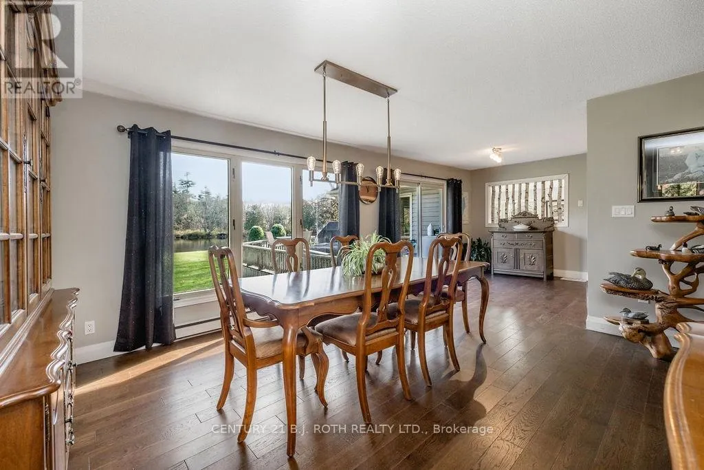 1909 MCLEOD DRIVE