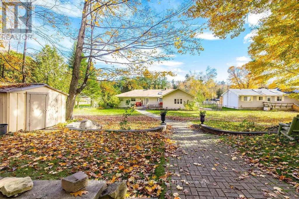 1909 MCLEOD DRIVE