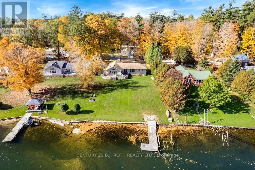 1909 MCLEOD DRIVE