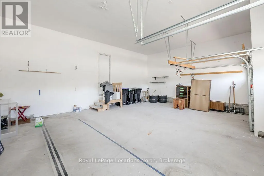 298 RAMBLEWOOD DRIVE