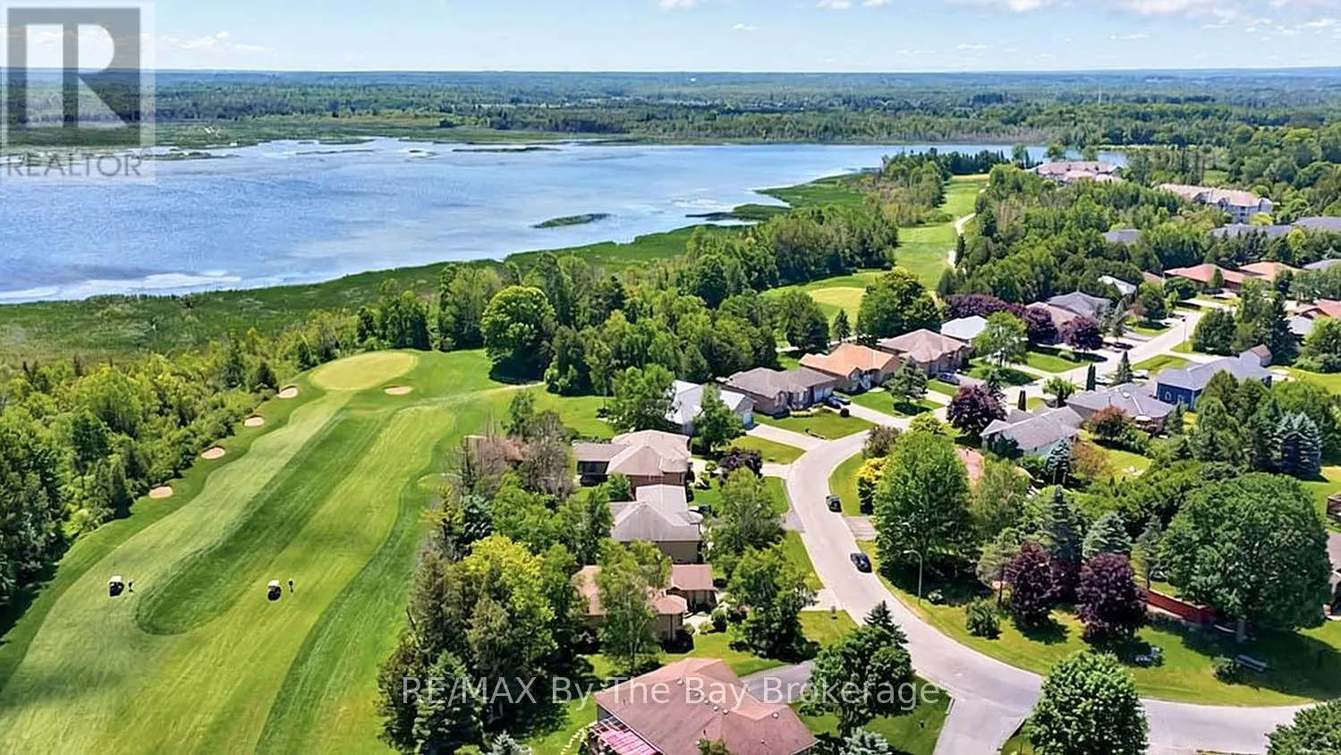 54 FAIRWAY CRESCENT