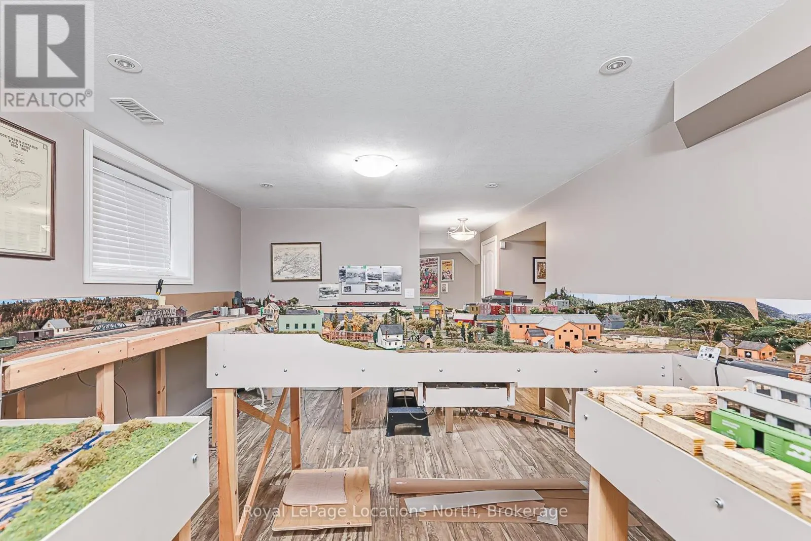 7 KAYLA CRESCENT