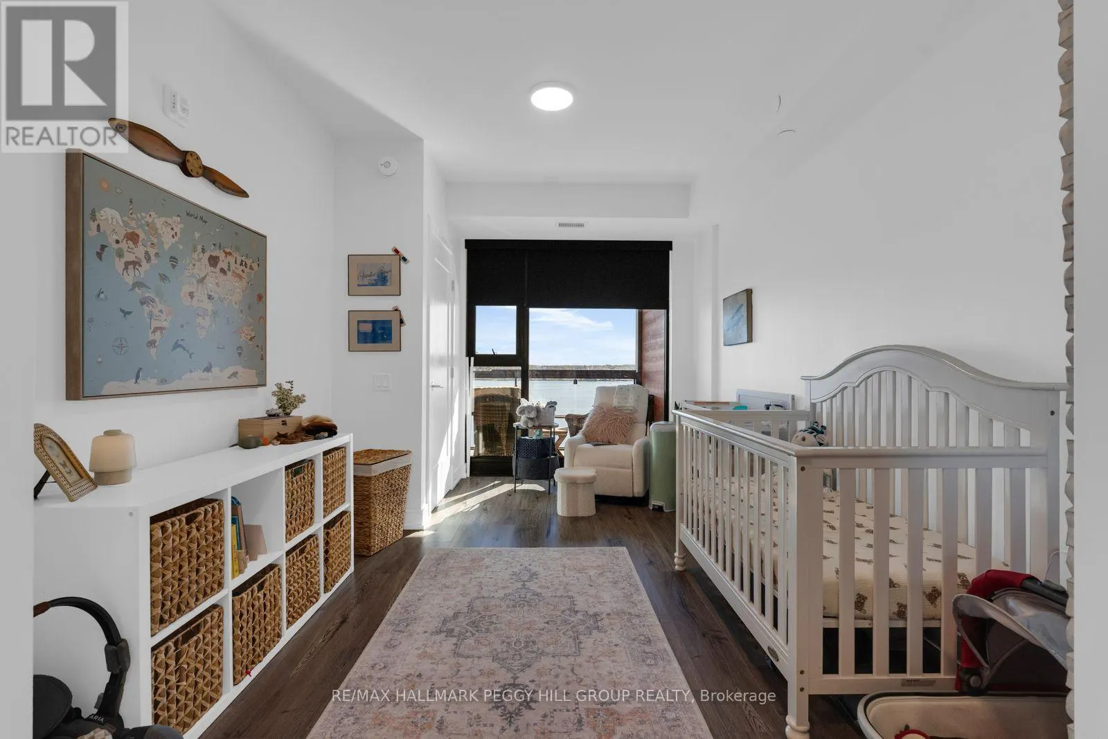 702 - 185 DUNLOP STREET E