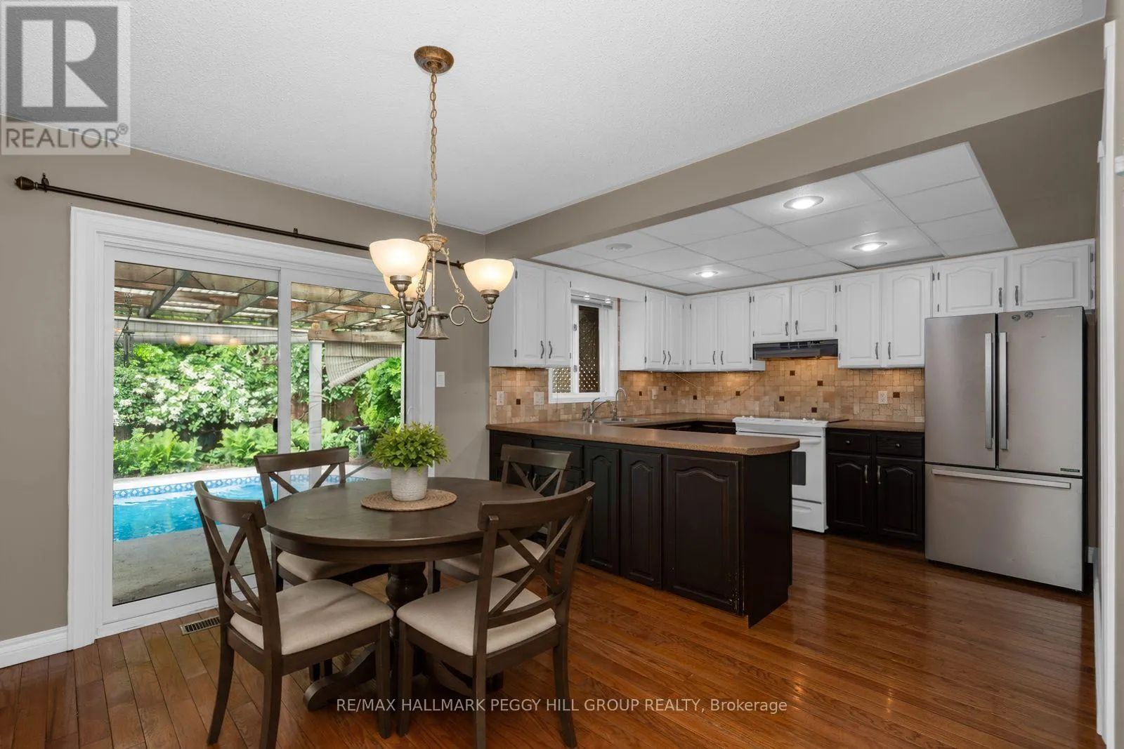 22 RICHLER CRESCENT
