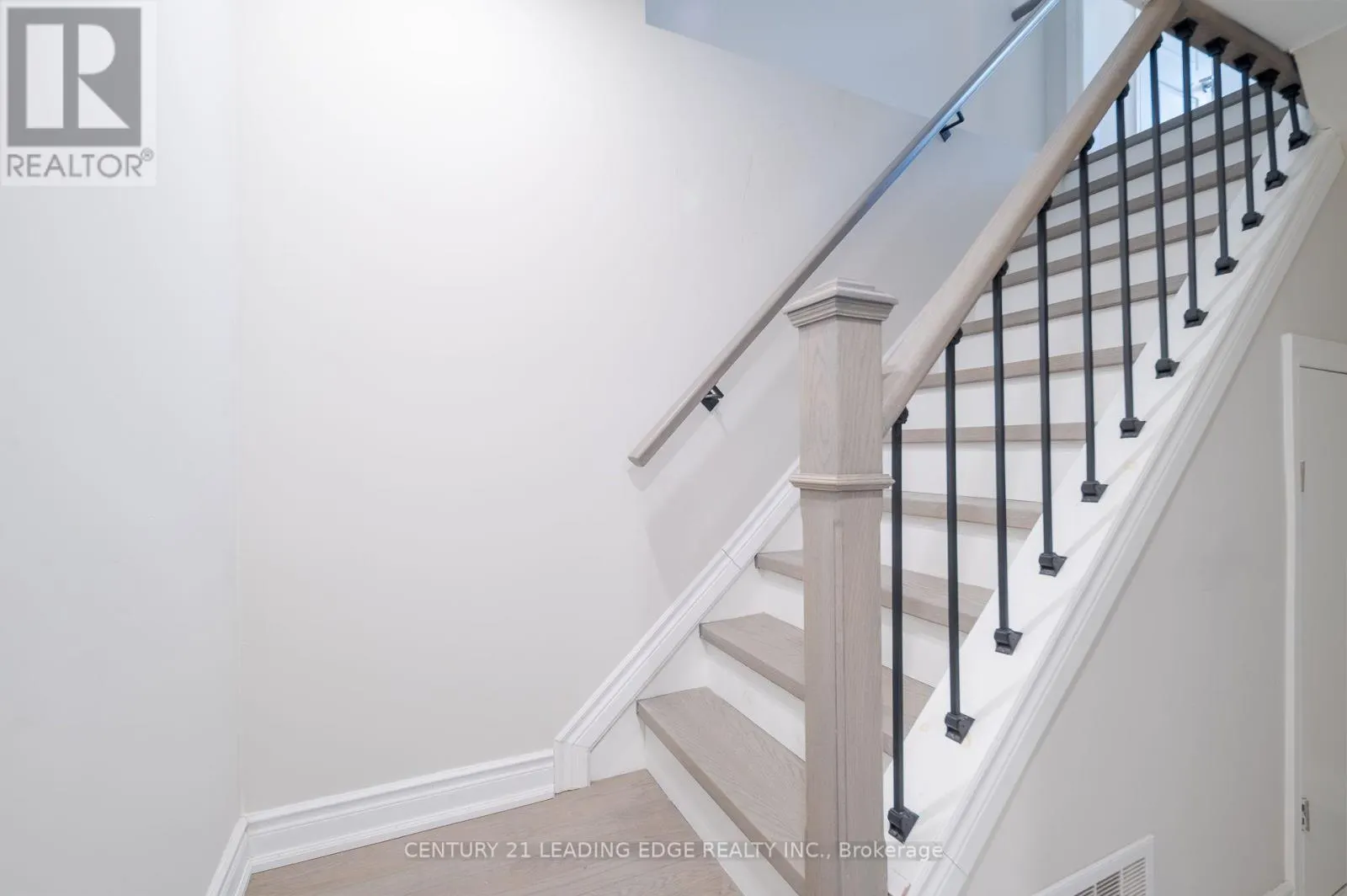 LOWER - 314 GROVE STREET E