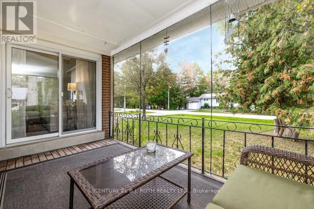 61 WARD AVENUE