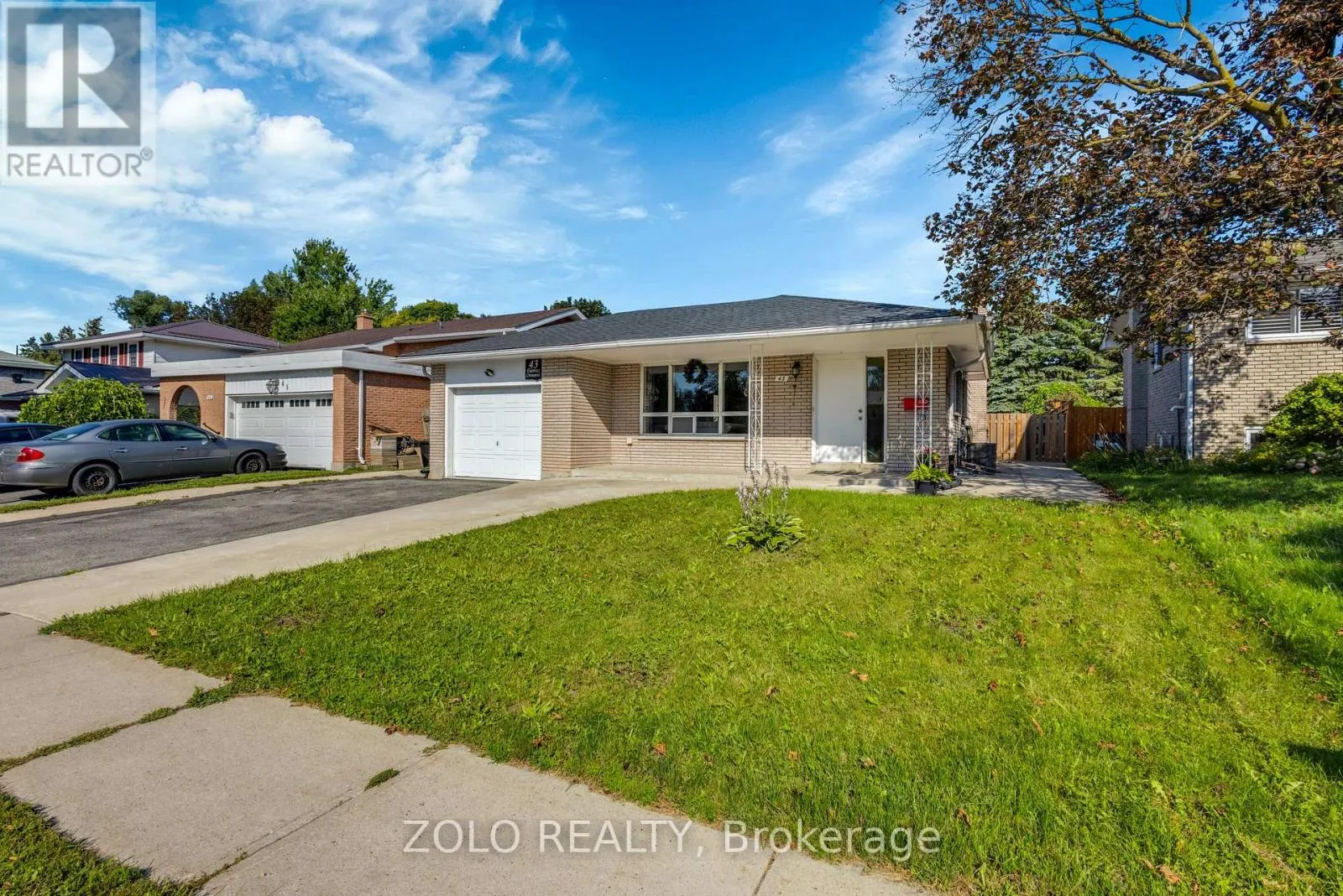 43 DAVIES CRESCENT