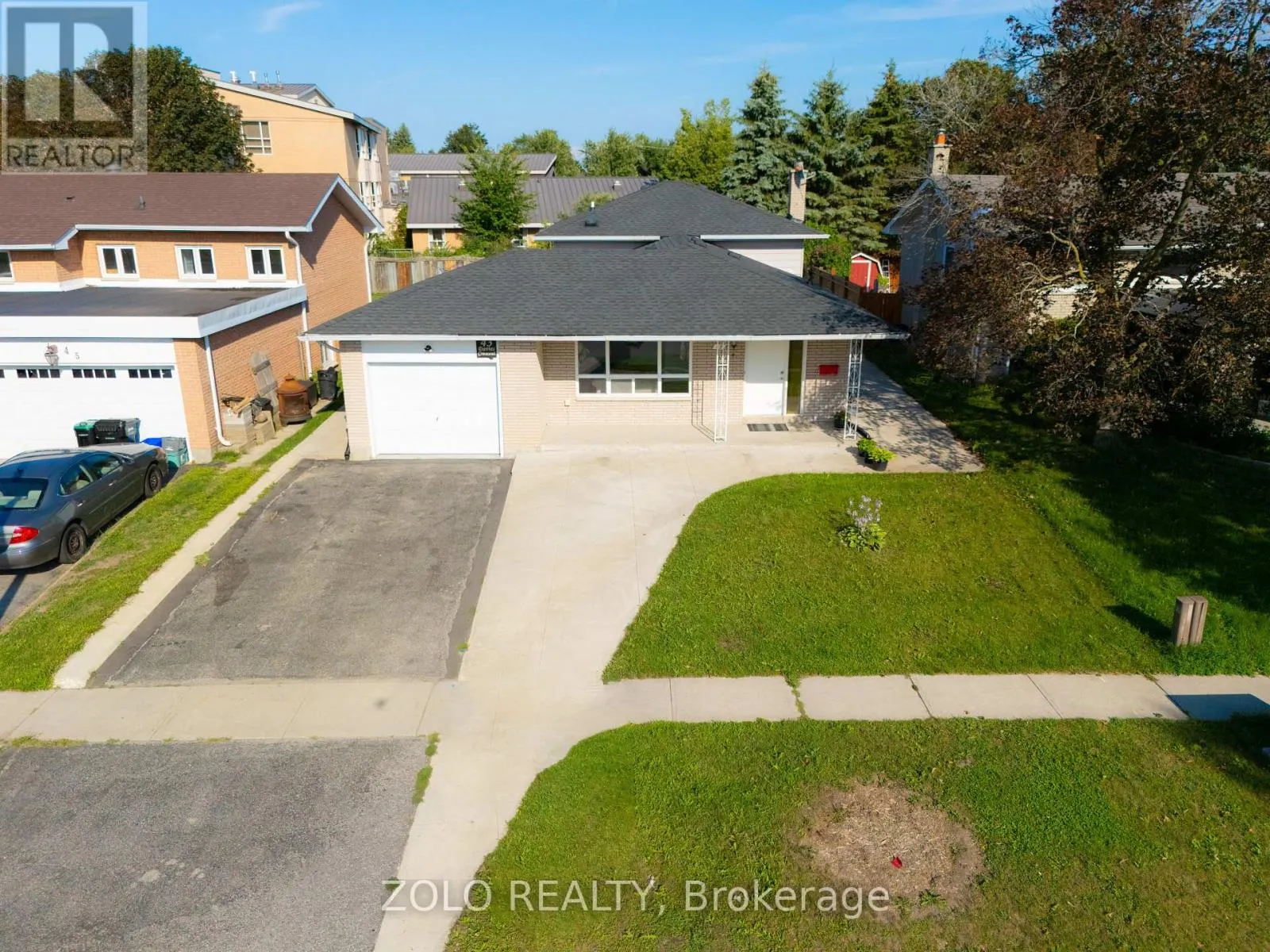 43 DAVIES CRESCENT
