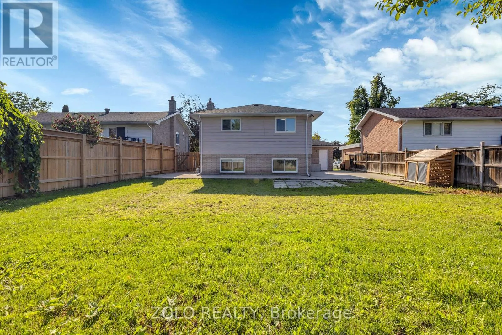43 DAVIES CRESCENT