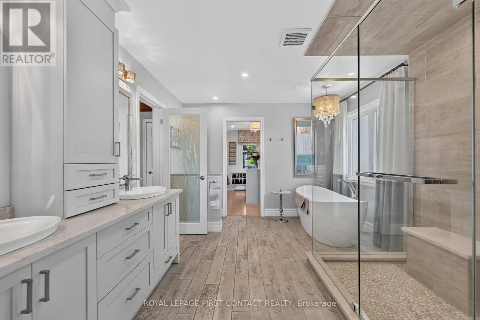 167 LAKESHORE ROAD W