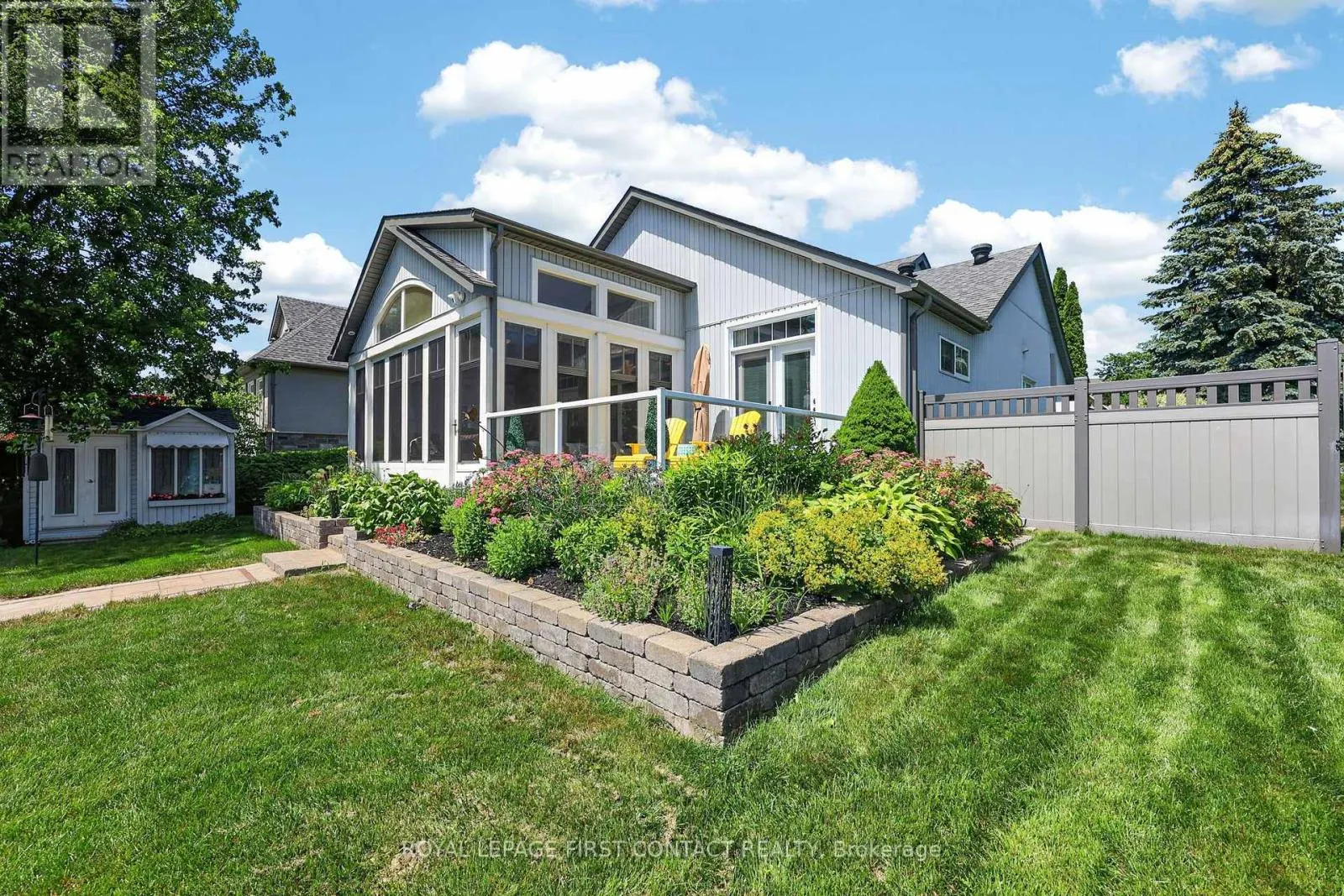 167 LAKESHORE ROAD W