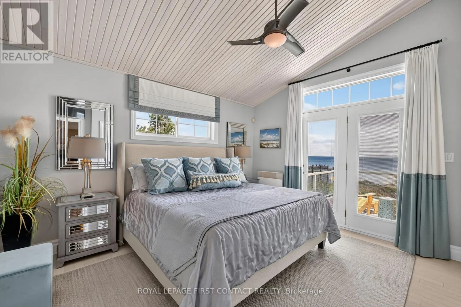 167 LAKESHORE ROAD W