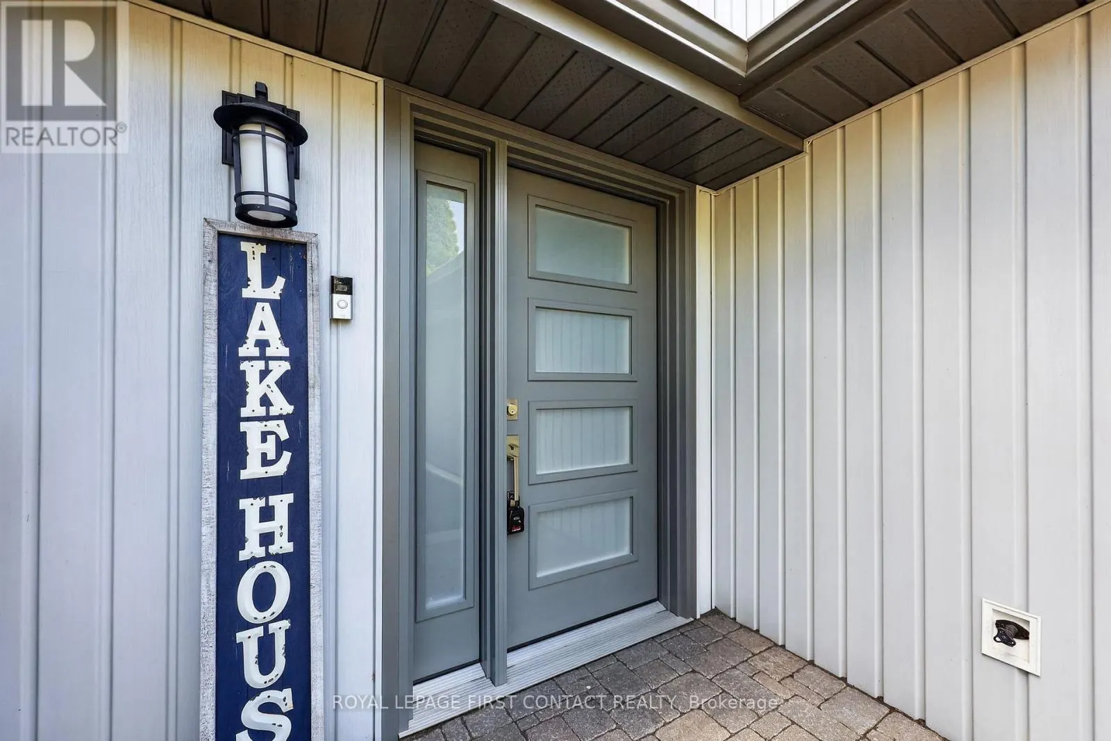 167 LAKESHORE ROAD W