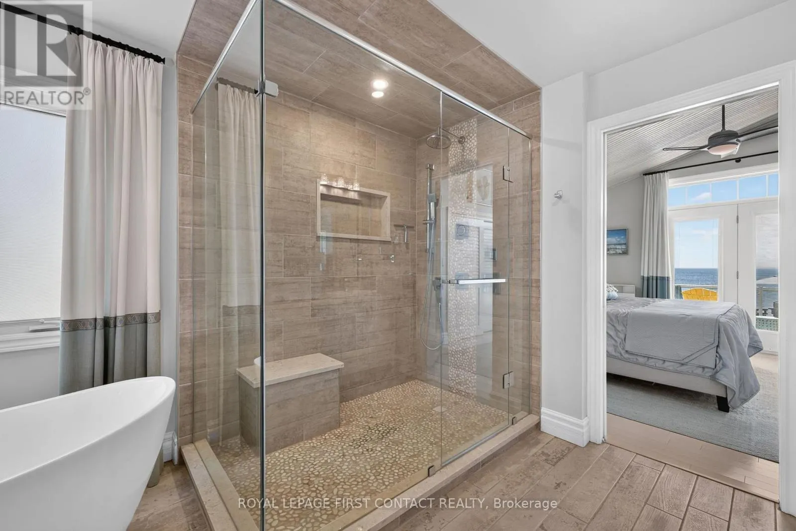 167 LAKESHORE ROAD W
