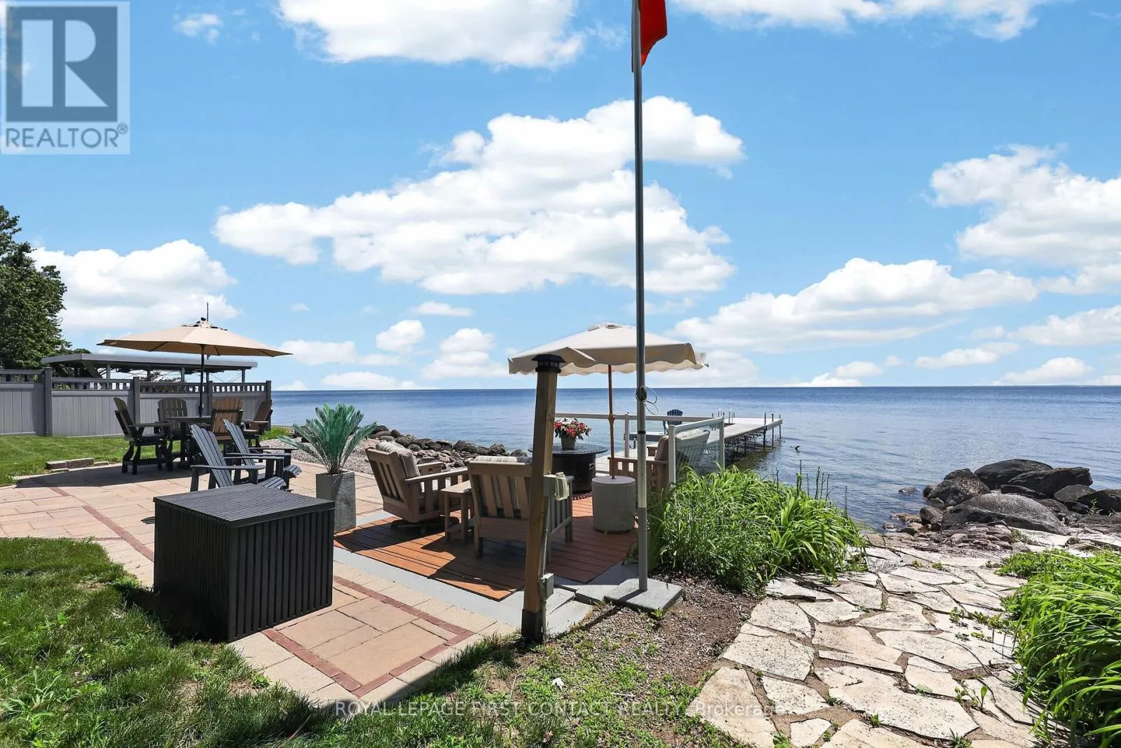 167 LAKESHORE ROAD W