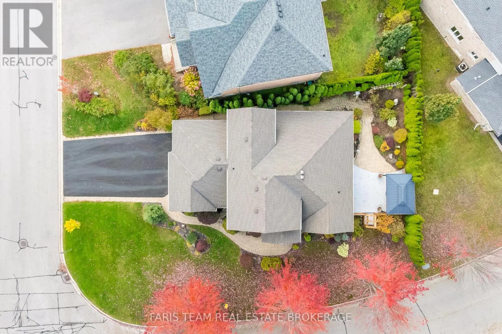 2 STAPLETON PLACE