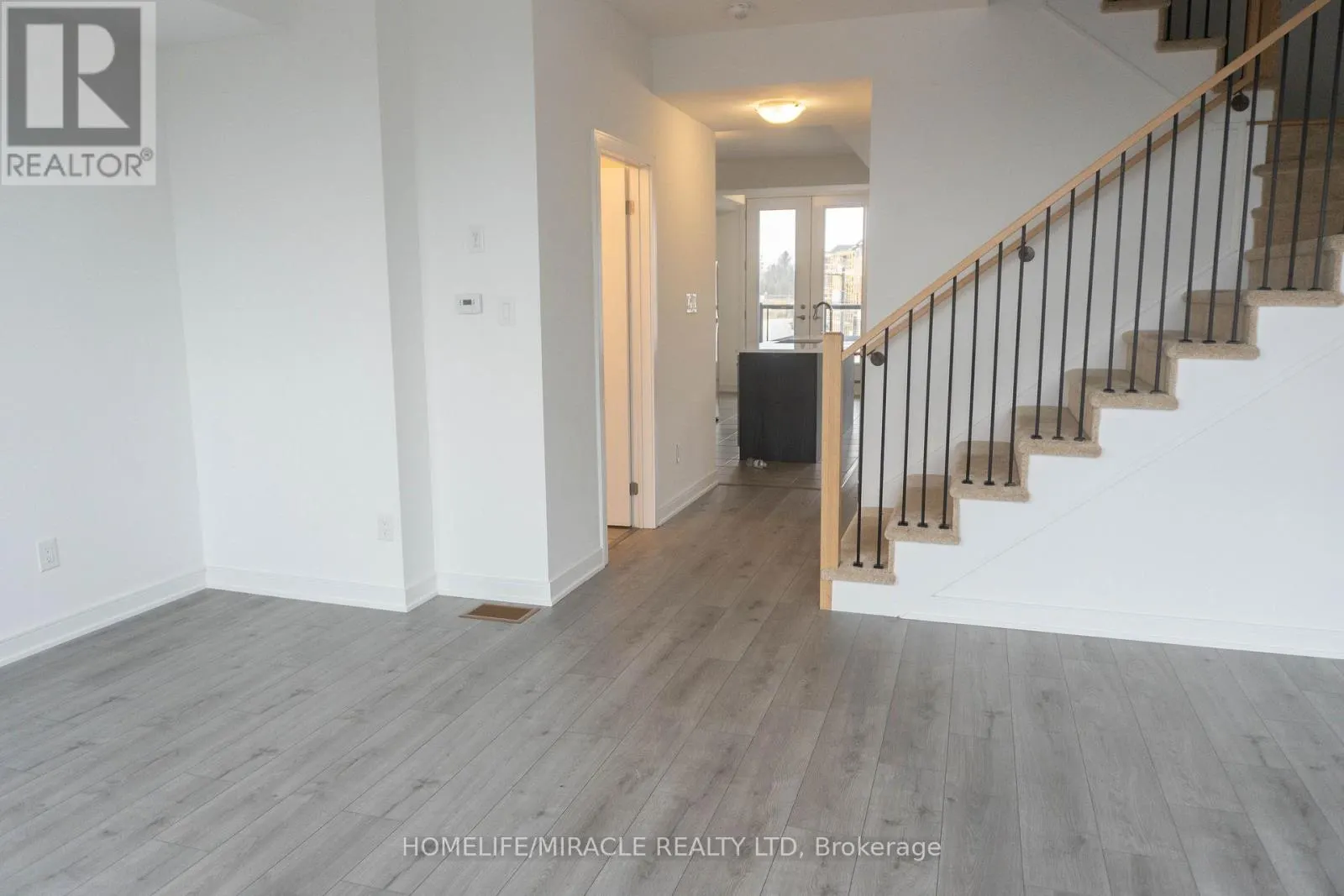 60 BLUE FOREST CRESCENT
