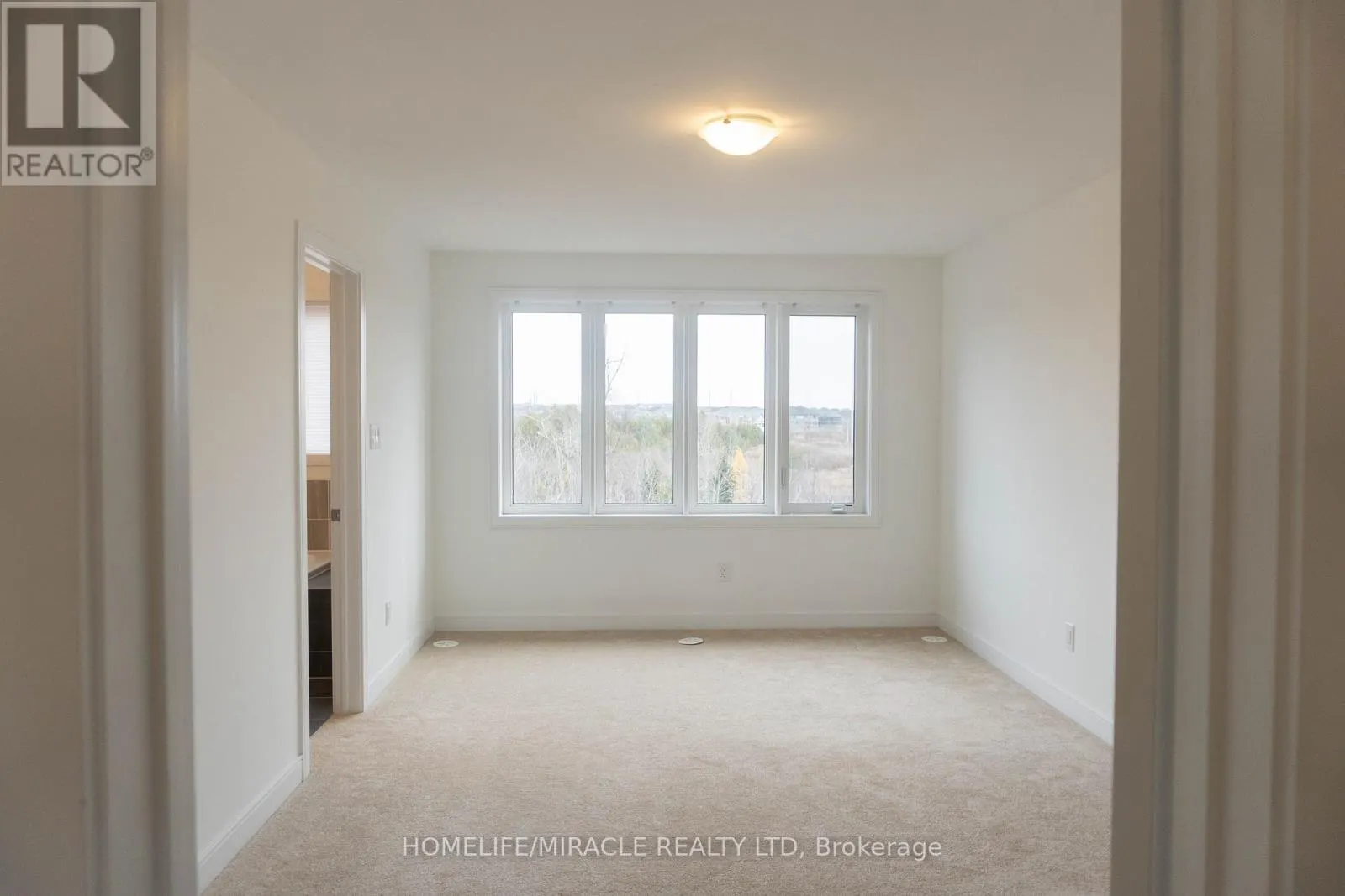 60 BLUE FOREST CRESCENT