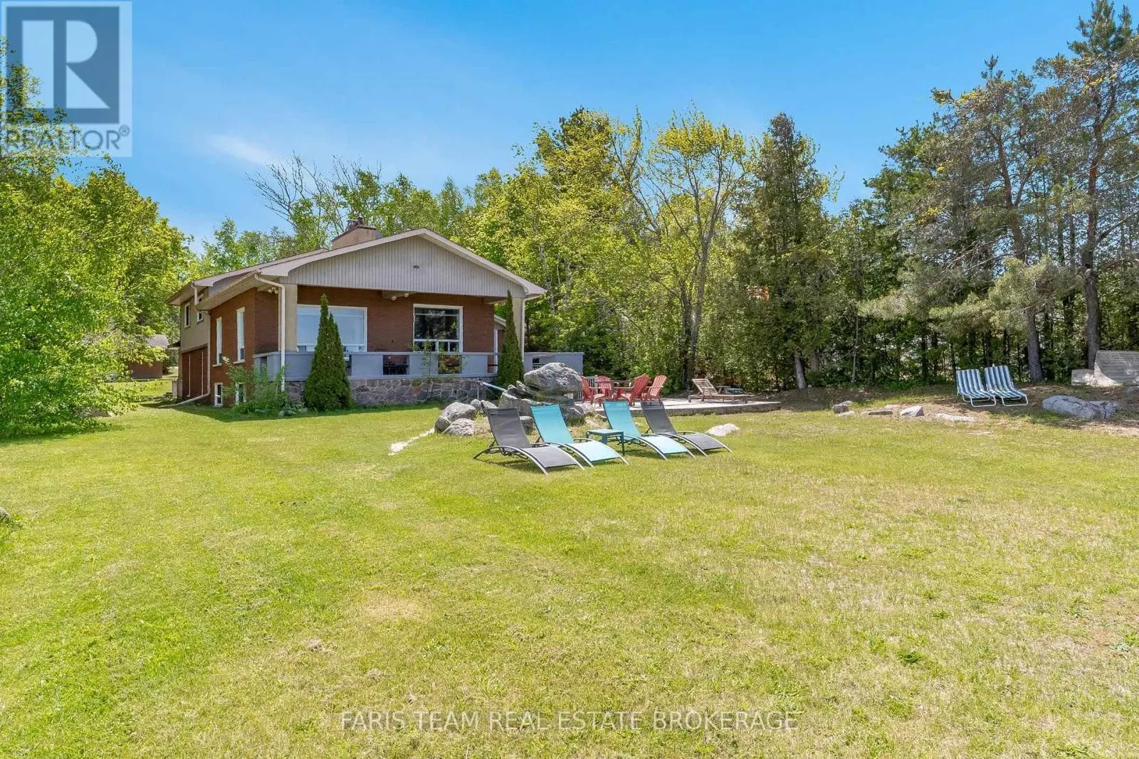 1787 CHAMPLAIN ROAD