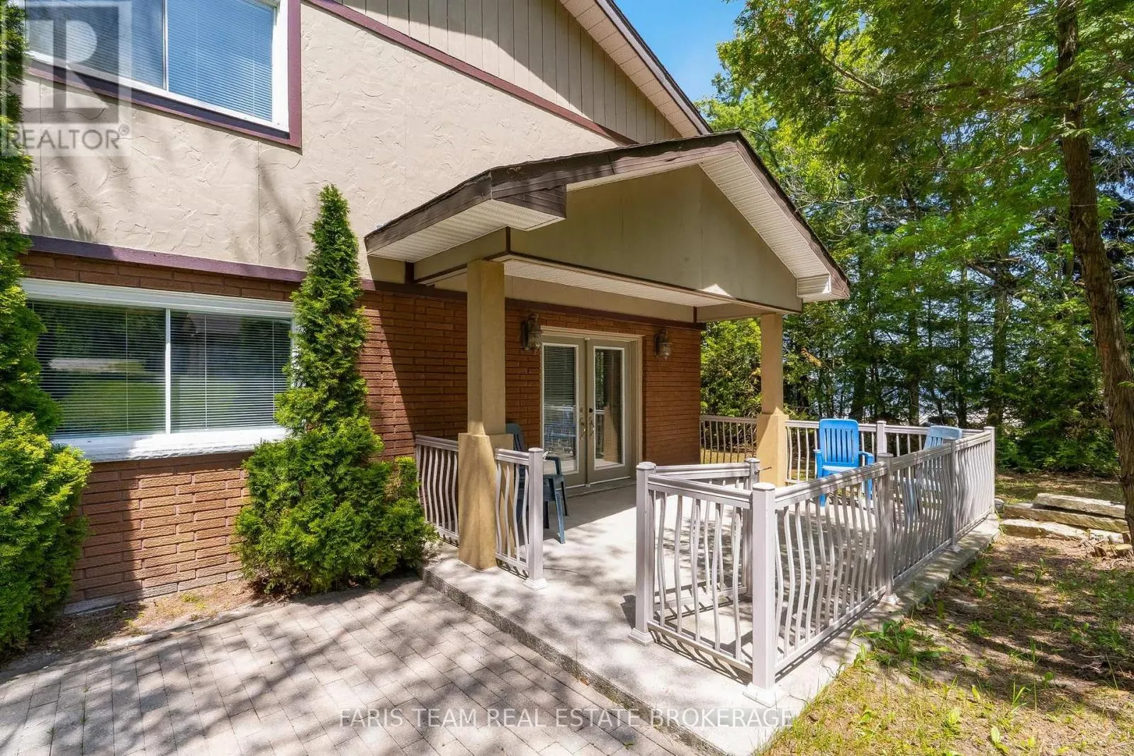 1787 CHAMPLAIN ROAD